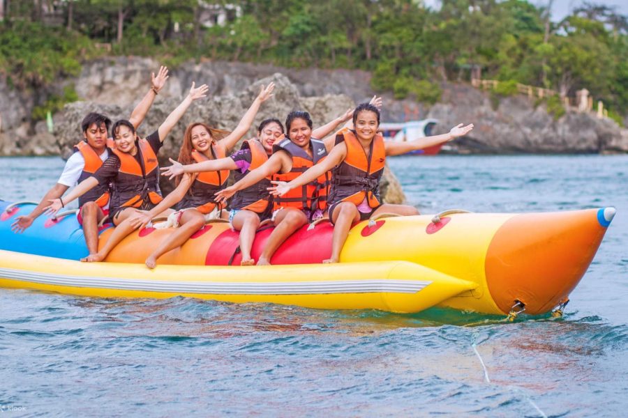 BANANA BOAT RIDE/TOUR ON THE CRYSTAL BLUE WATER WITH FUN TIMES H2O SPORTS (roundtrip transportation can easily be added…contact us)